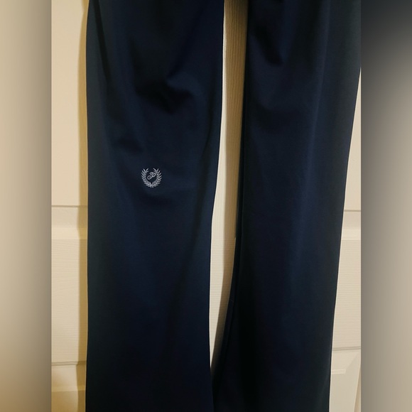 NWT PINK Bell Bottom Leggings | Women’s Size L | Model No. 11244725 - Picture 2 of 4